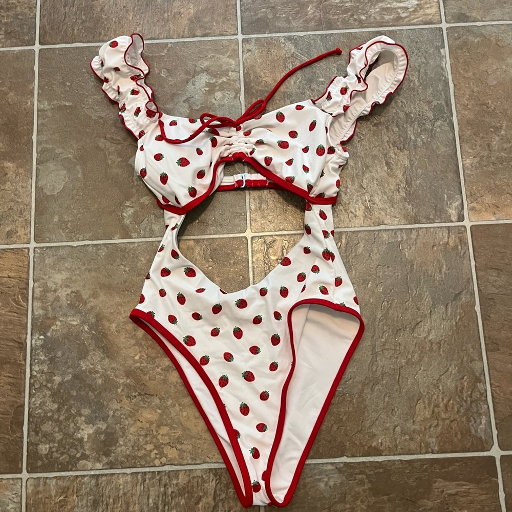 Forever 21 Strawberry Print One Piece Swimsuit